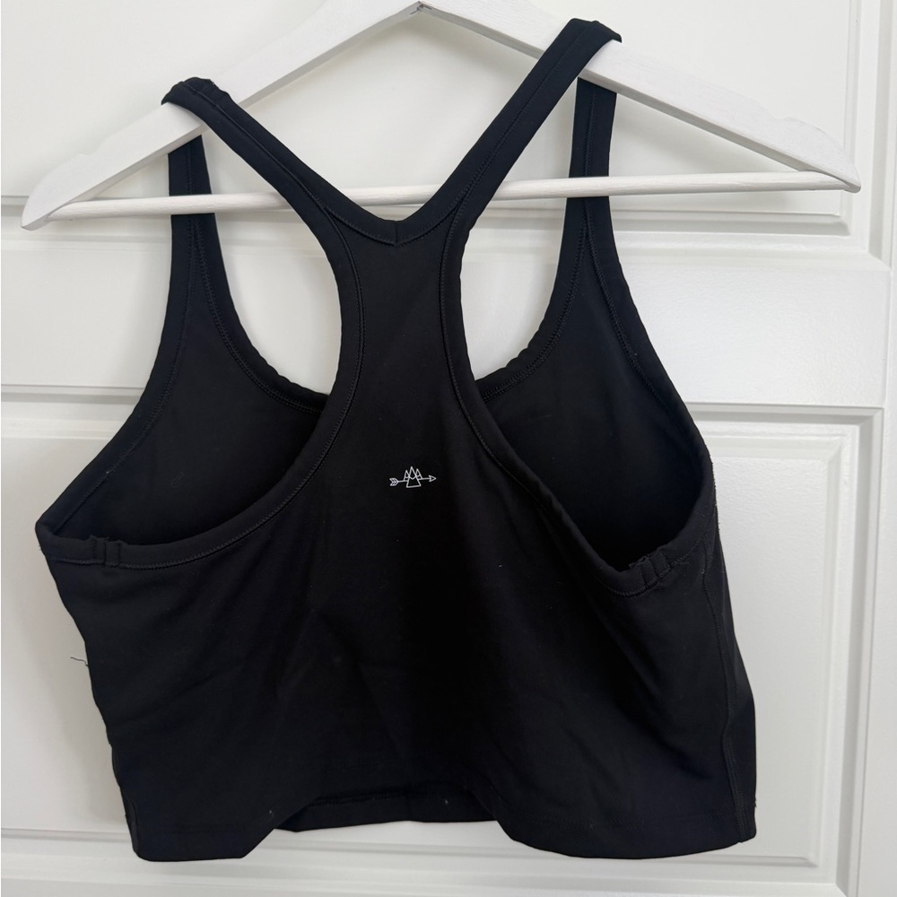 Sleek Black Racerback Sports Bra - Picture 2 of 2